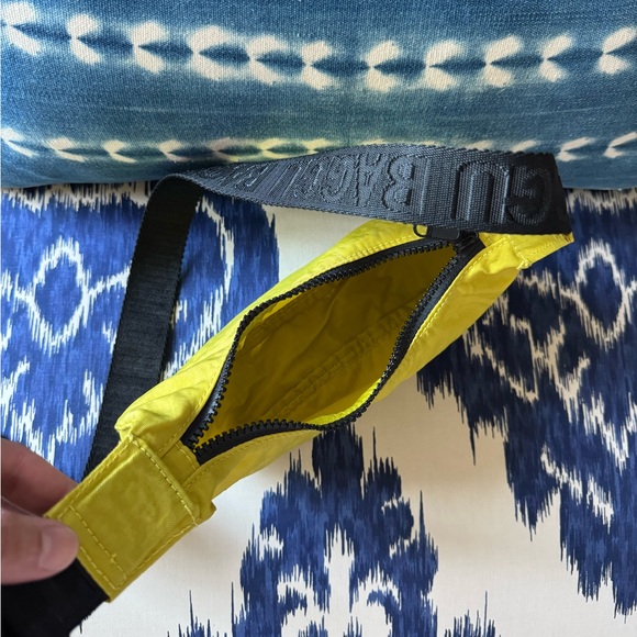 *DISCONTINUED* baggu mini nylon crescent bag in sour - Picture 3 of 4